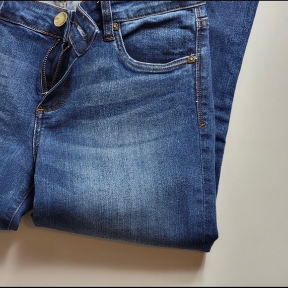 𝅺kut From Kloth Baby Bootcut Jeans - Picture 9 of 10